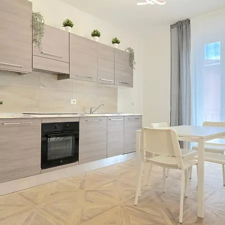 Apartment Laura *