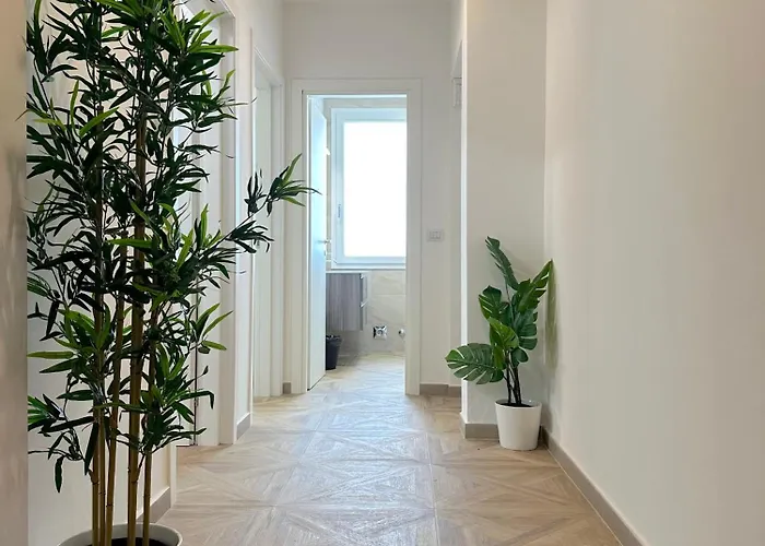 Laura * بولونيا